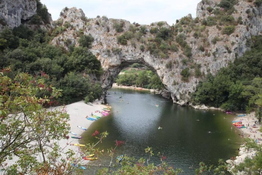 Villa Retour à l'essentiel dans le parc national Saint-Andre-Capceze Esterno foto