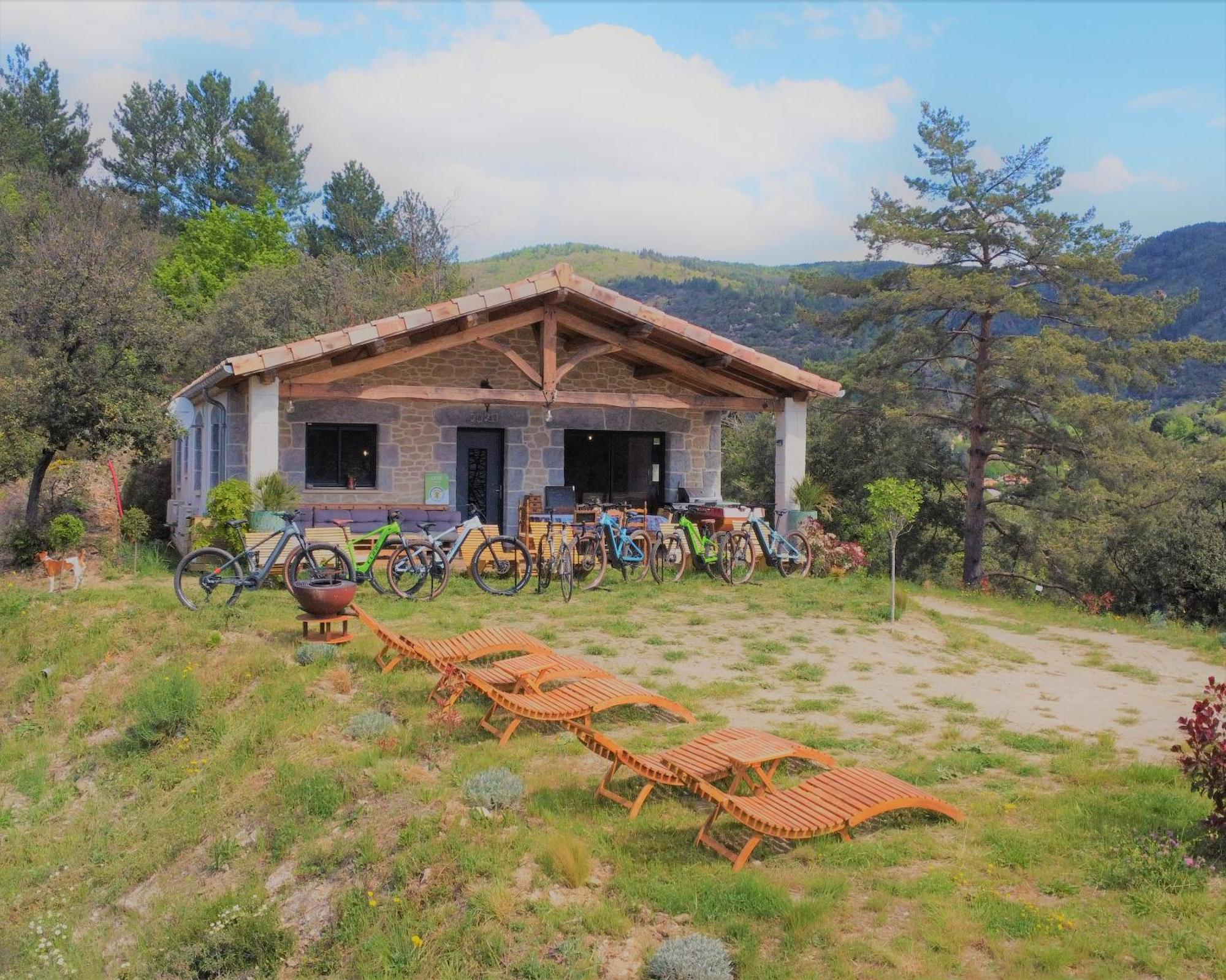 Villa Retour à l'essentiel dans le parc national Saint-Andre-Capceze Esterno foto
