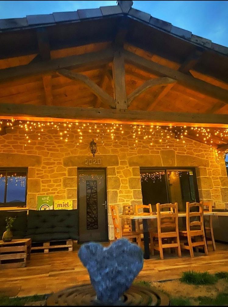 Villa Retour à l'essentiel dans le parc national Saint-Andre-Capceze Esterno foto